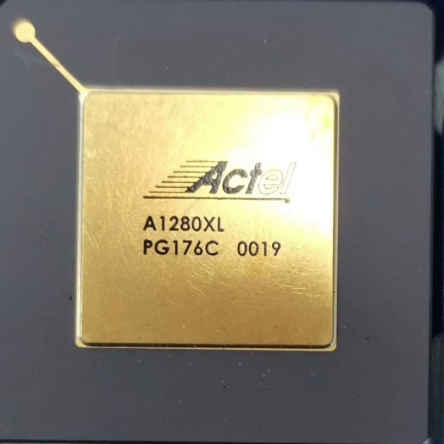 A1280XL-PG176C Micrel (Microchip Technology)