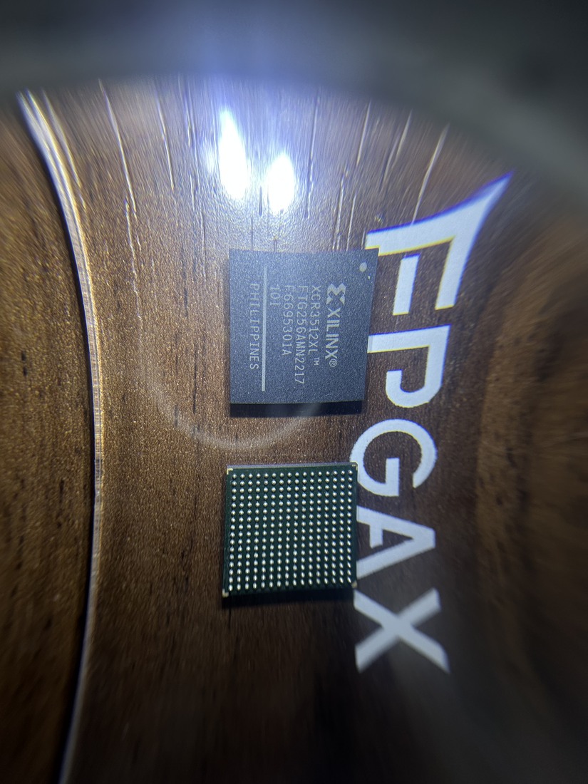 XCR3512XL-10FTG256I AMD