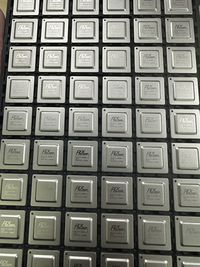 PEX8718-AB80BI G Broadcom Limited