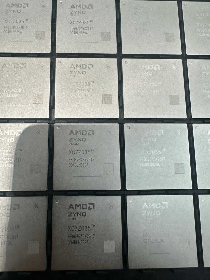 XC7Z035-2FFG676I AMD